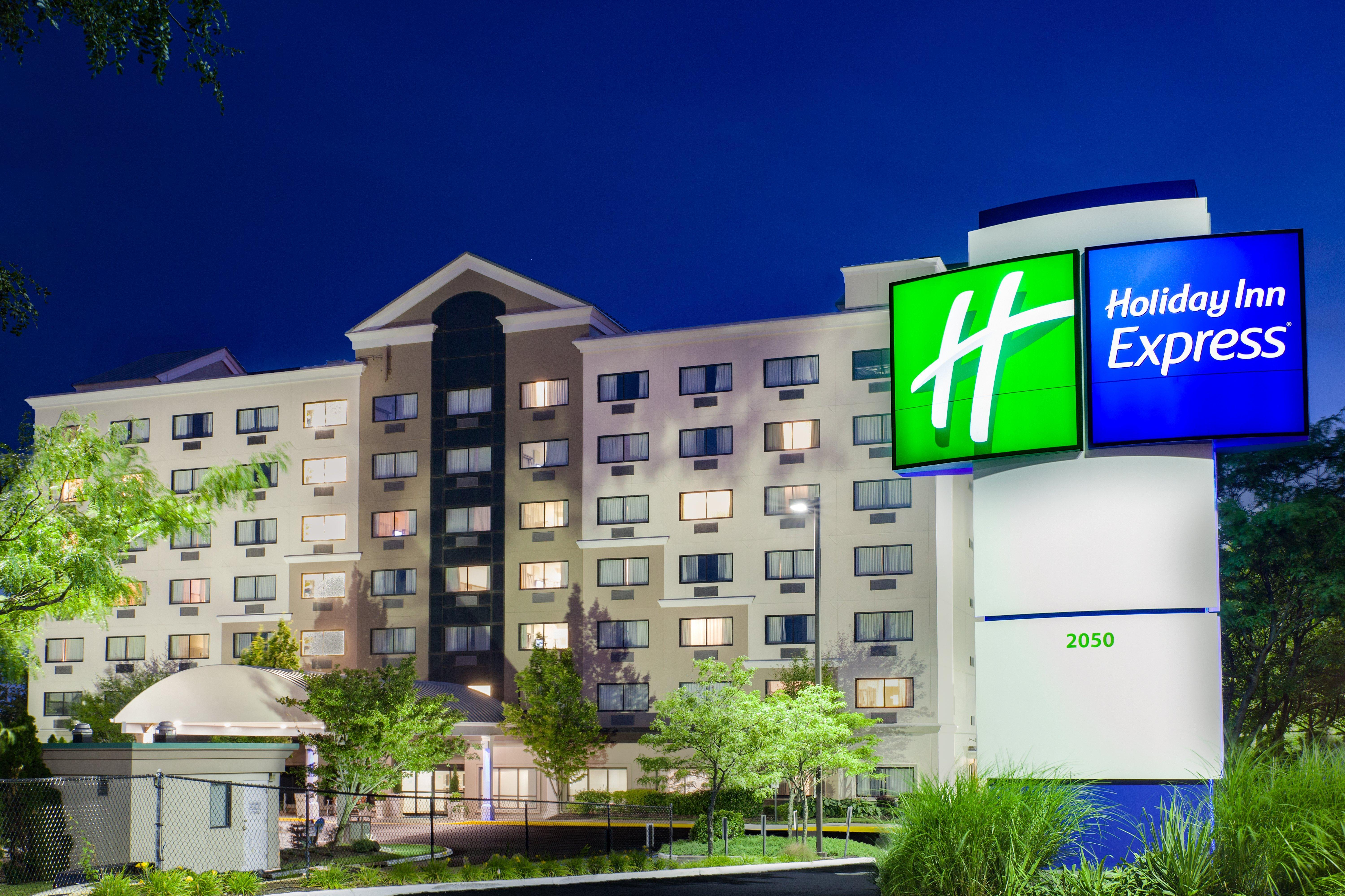 Holiday Inn Express Hauppauge-Long Island, An Ihg Hotel Екстер'єр фото