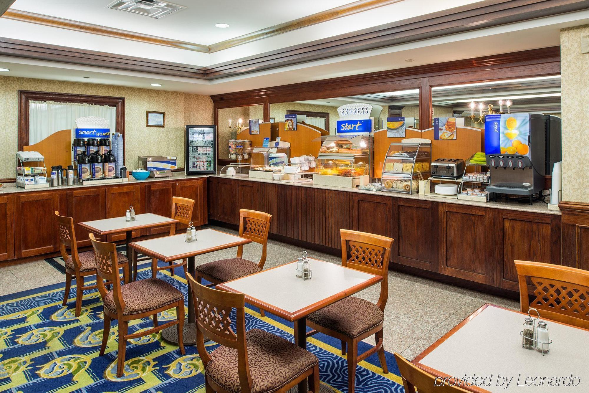 Holiday Inn Express Hauppauge-Long Island, An Ihg Hotel Ресторан фото
